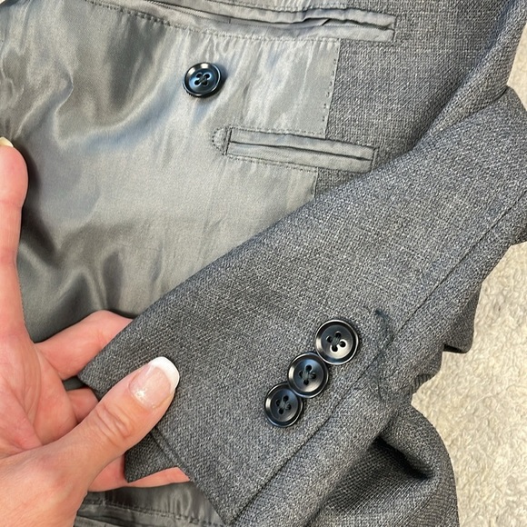 Untuckit Wrinkle Resistant Palazzo Sport Coat Blazer Gray Wool Sz 46R - Picture 12 of 15